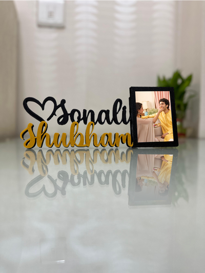 Black & gold couple name with frame